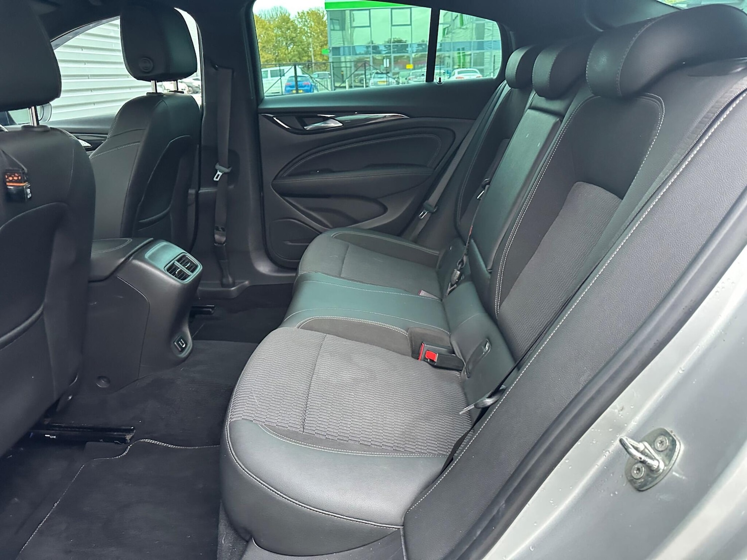 Used Vauxhall Insignia 2017 for sale - 77120644: Photo 27