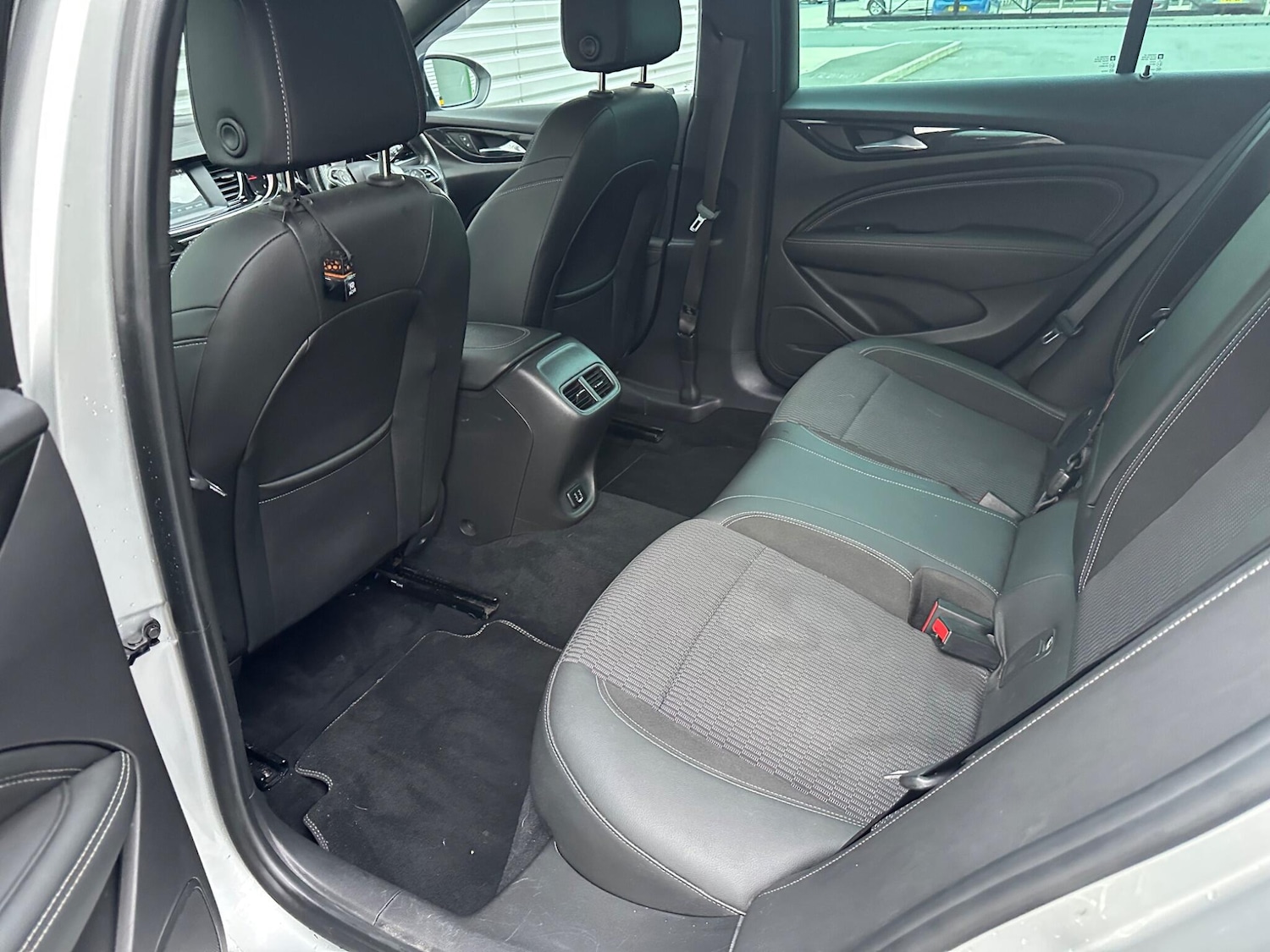 Used Vauxhall Insignia 2017 for sale - 77120644: Photo 28