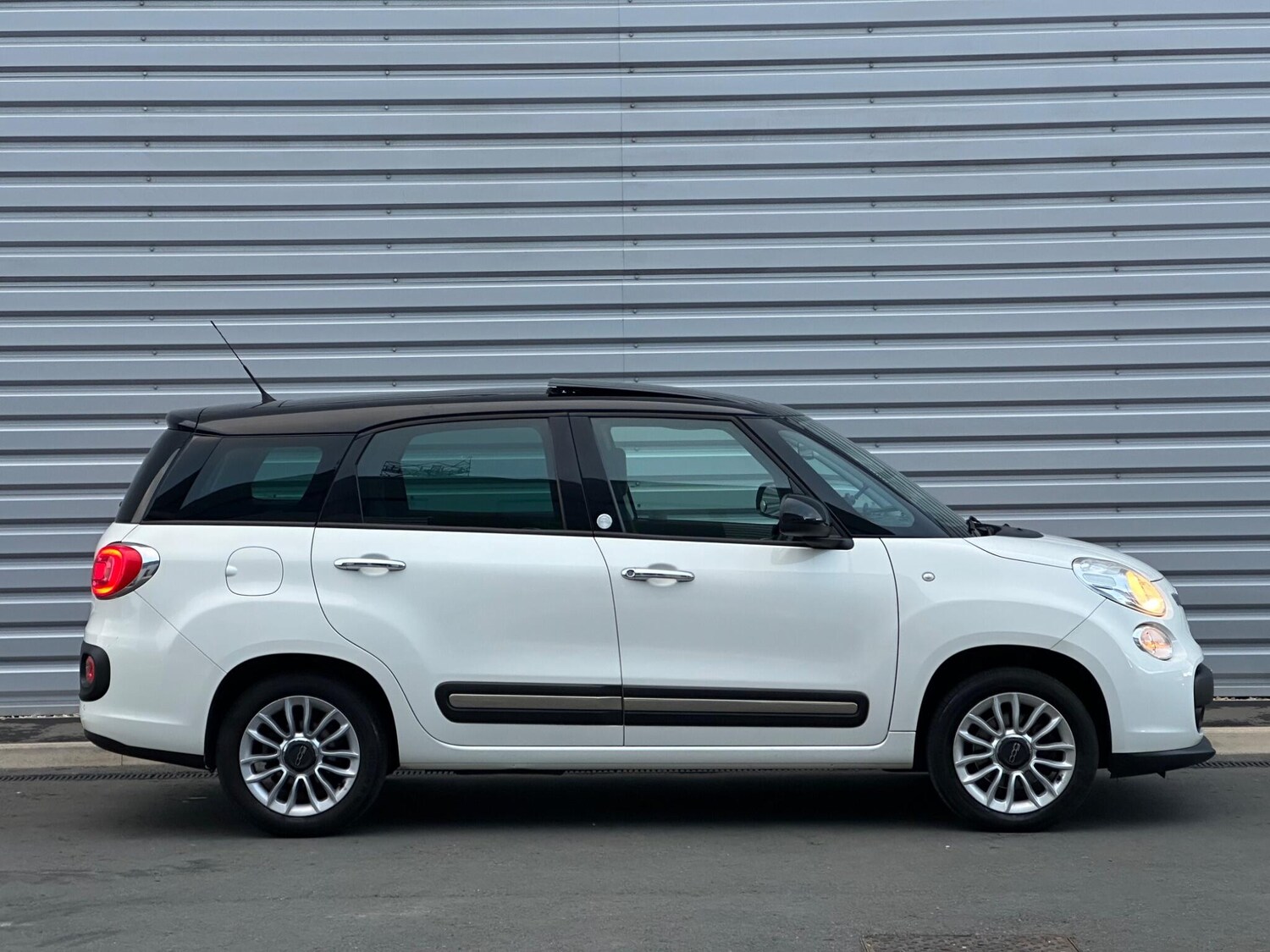 Used Fiat 500L for sale - 77468474: Photo 11
