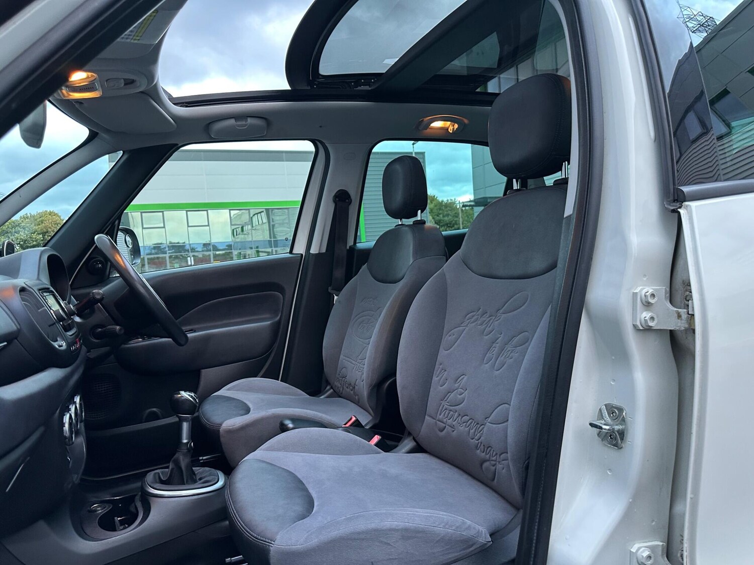 Used Fiat 500L for sale - 77468474: Photo 49