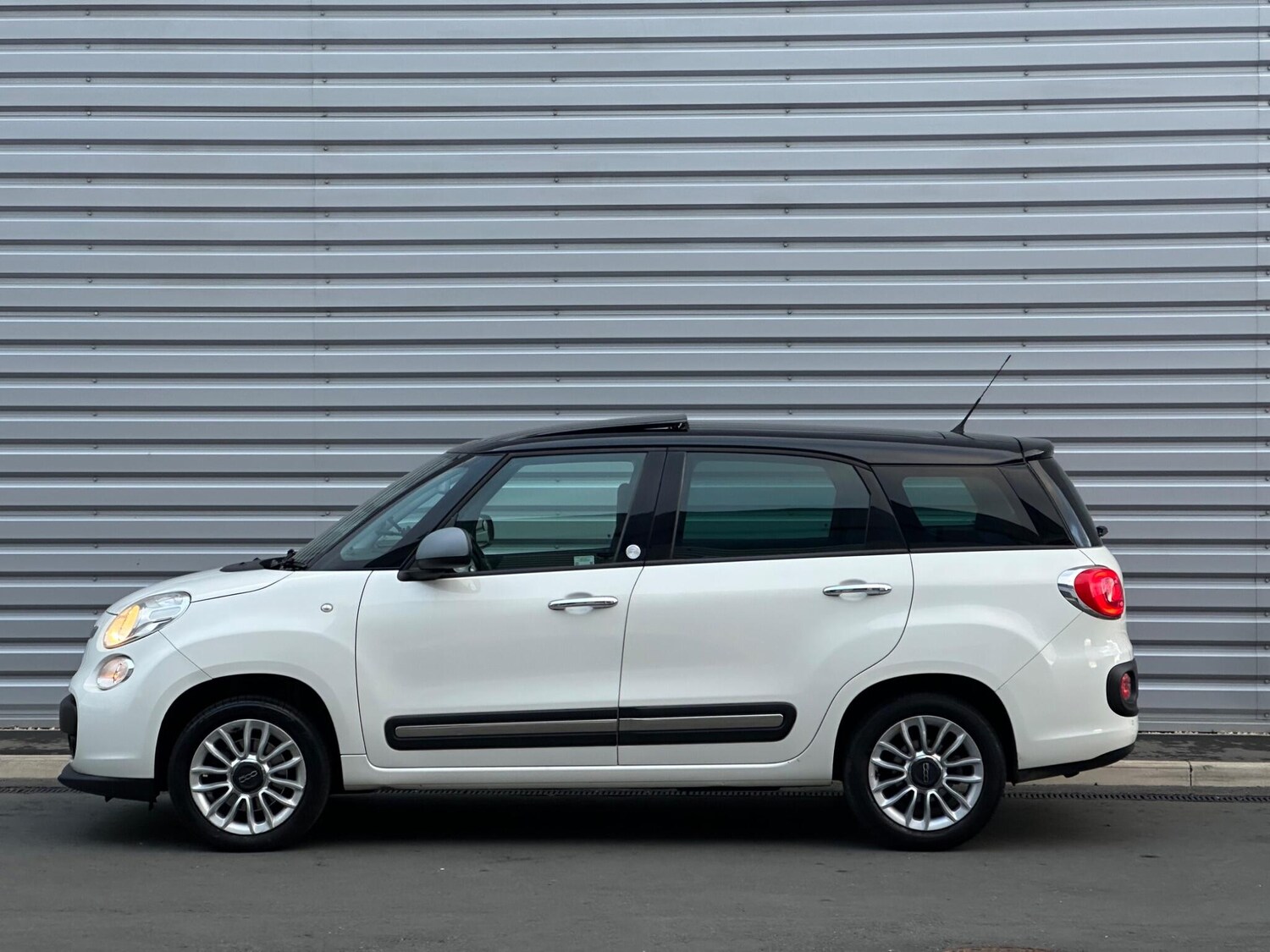 Used Fiat 500L for sale - 77468474: Photo 6