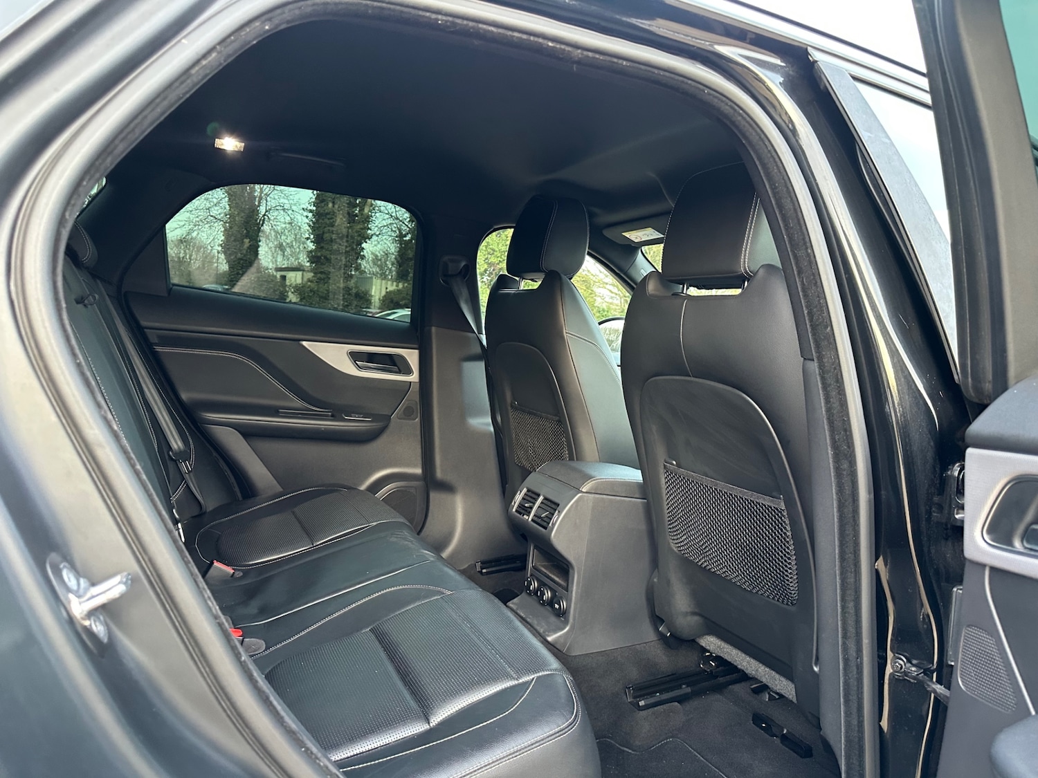 Used Jaguar F-Pace 2016 for sale - 77973064: Photo 17