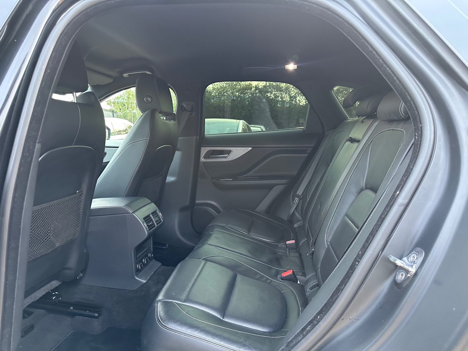 Used Jaguar F-Pace 2016 for sale - 77973064: Photo 21