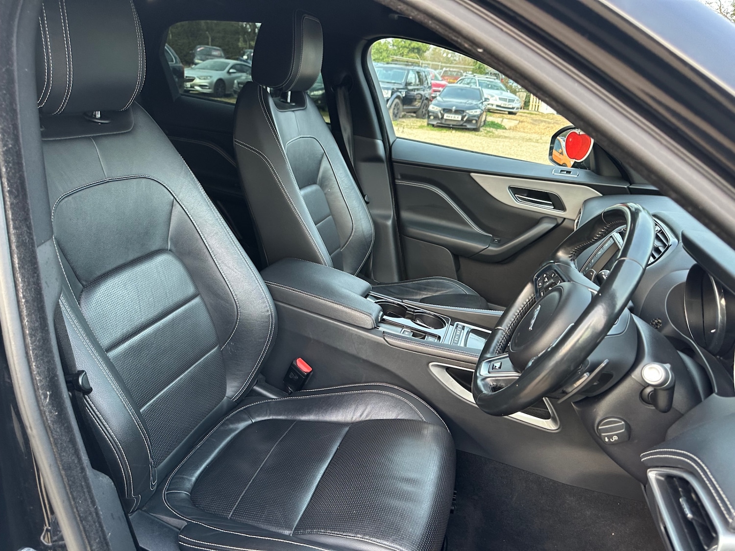 Used Jaguar F-Pace 2016 for sale - 77973064: Photo 32