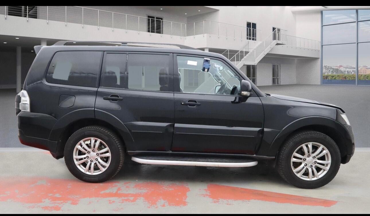 Used Mitsubishi Shogun 2011 for sale - 76123028: Photo 5
