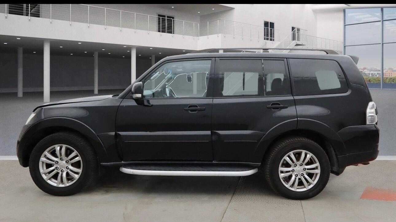 Used Mitsubishi Shogun 2011 for sale - 76123028: Photo 6