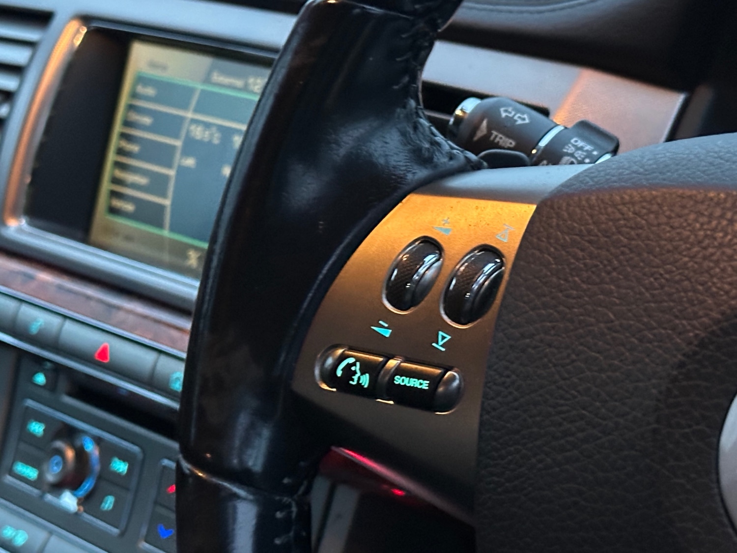 Used Jaguar XF 2009 for sale - 77991826: Photo 30