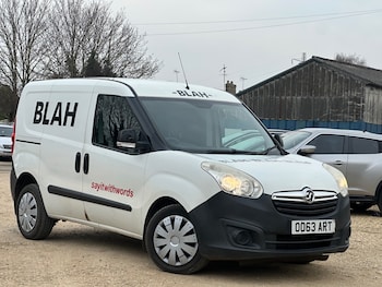 Used Vauxhall Combo 2017 for sale - 77981198: Photo