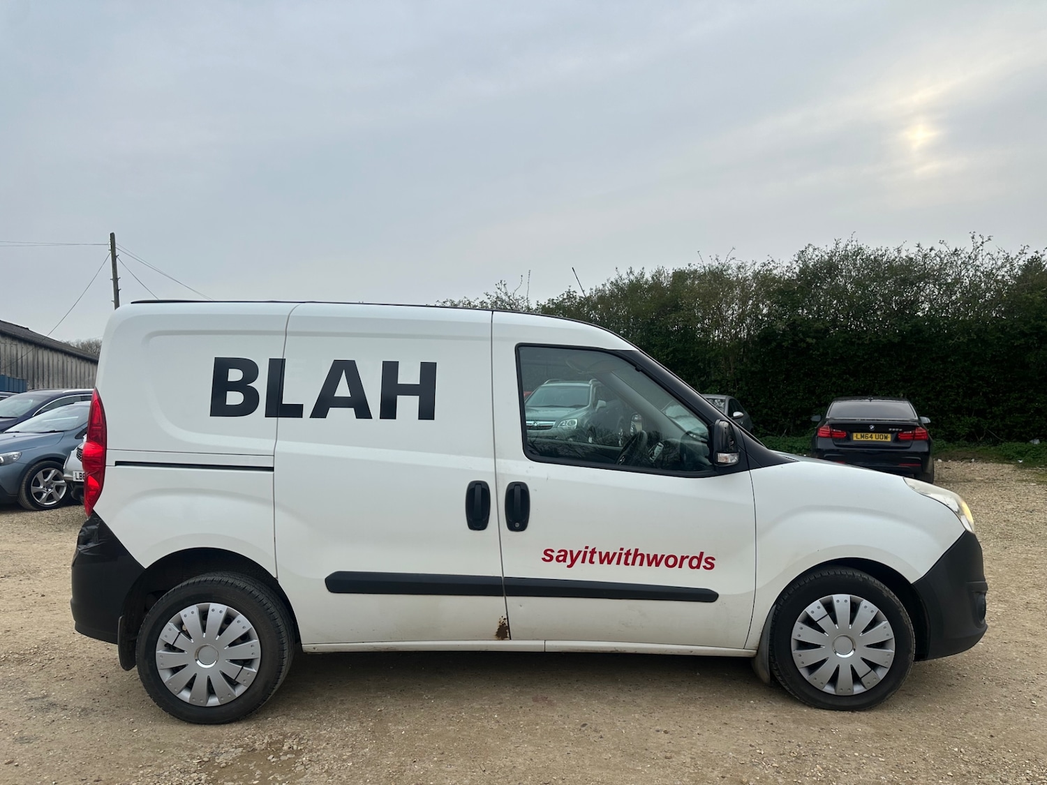 Used Vauxhall Combo 2017 for sale - 77981198: Photo 4