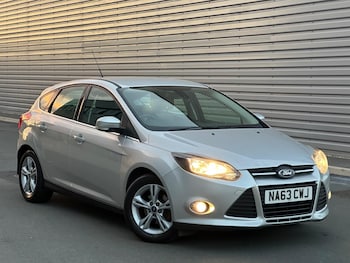 Used Ford Focus 2013 for sale - 76175401: Photo 2