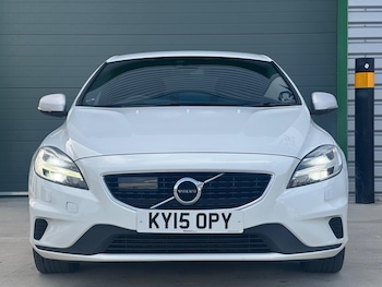 Used Volvo V40 2018 for sale - 79280152: Photo