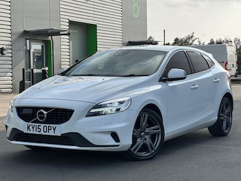 Used Volvo V40 2018 for sale - 79280152: Photo