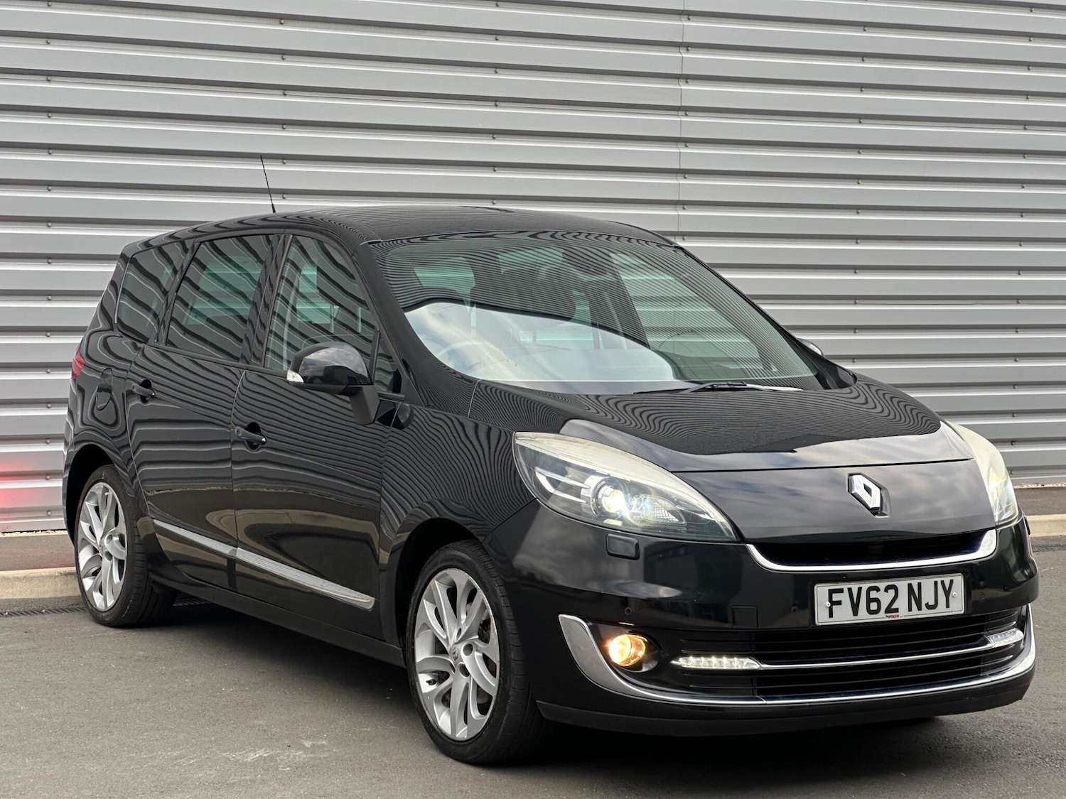 Used Renault Grand Scenic 2012 for sale - 76781194: Photo 4