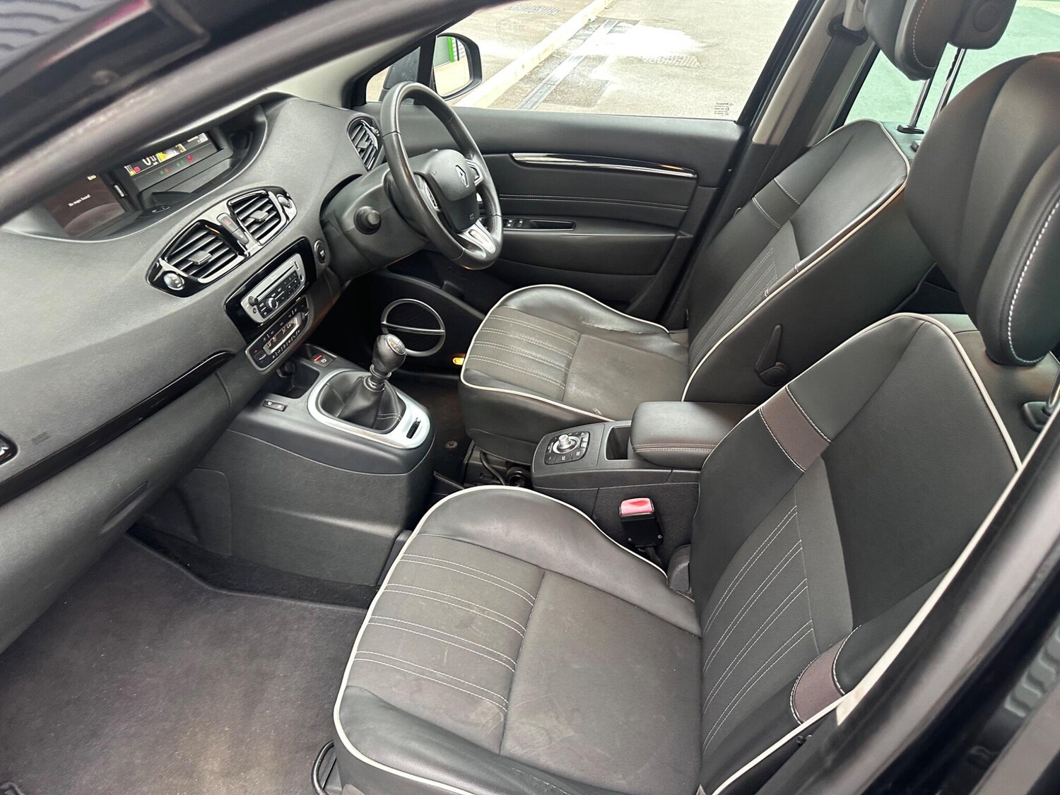 Used Renault Grand Scenic 2012 for sale - 76781194: Photo 52