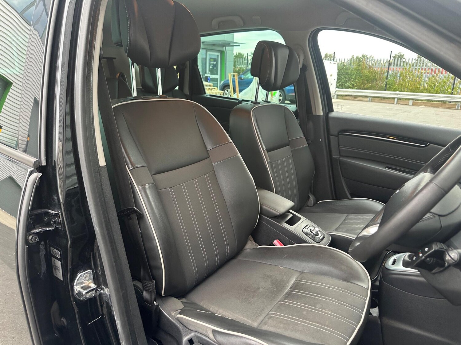 Used Renault Grand Scenic 2012 for sale - 76781194: Photo 53