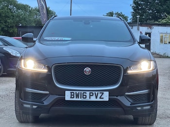 Used Jaguar F-Pace 2016 for sale - 78741226: Photo