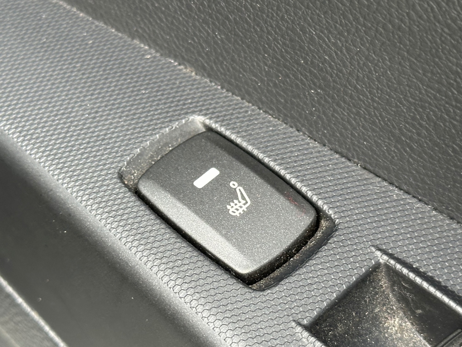 Used Ssangyong Korando 2014 for sale - 77989397: Photo 31