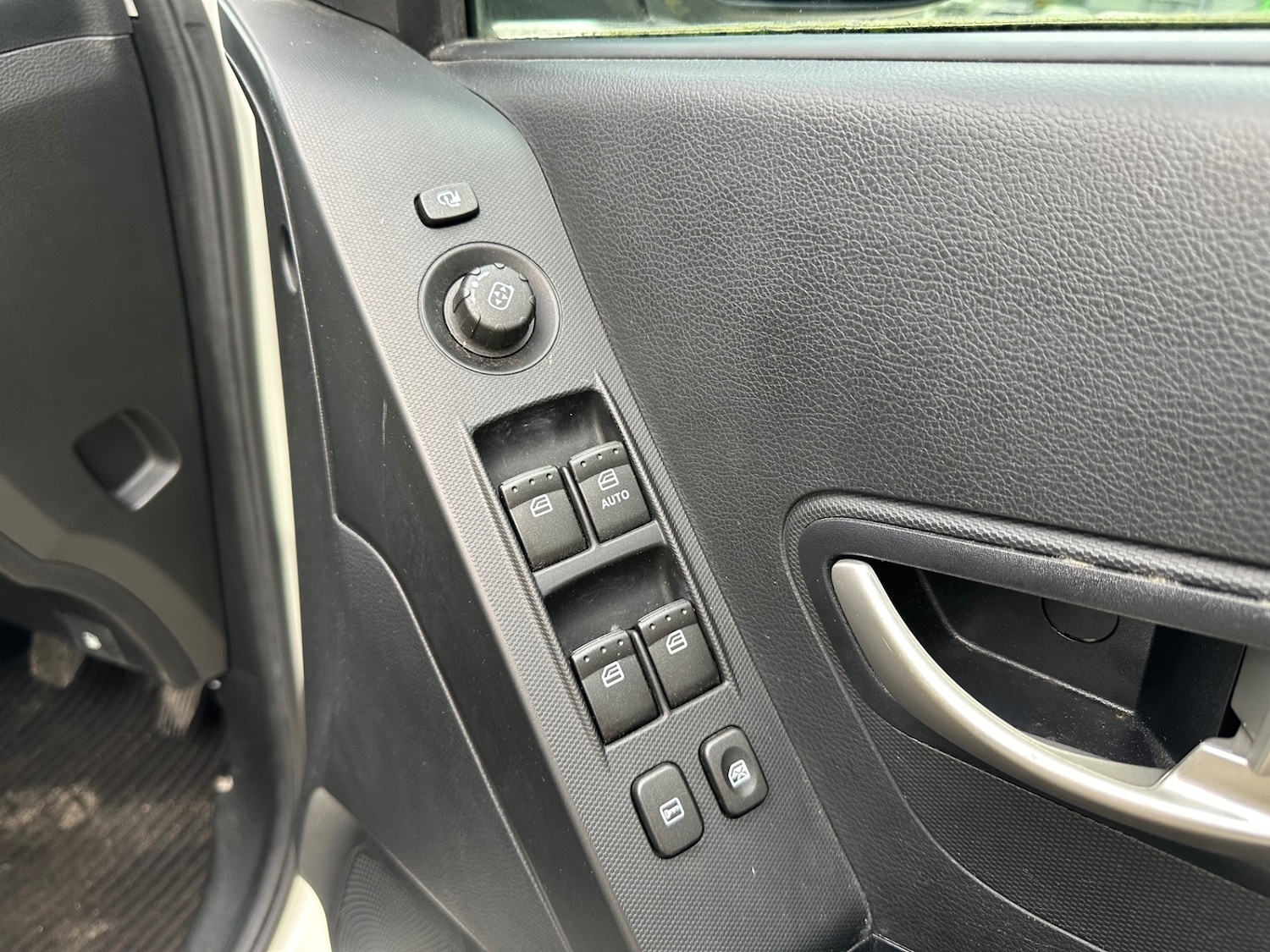 Used Ssangyong Korando 2014 for sale - 77989397: Photo 35