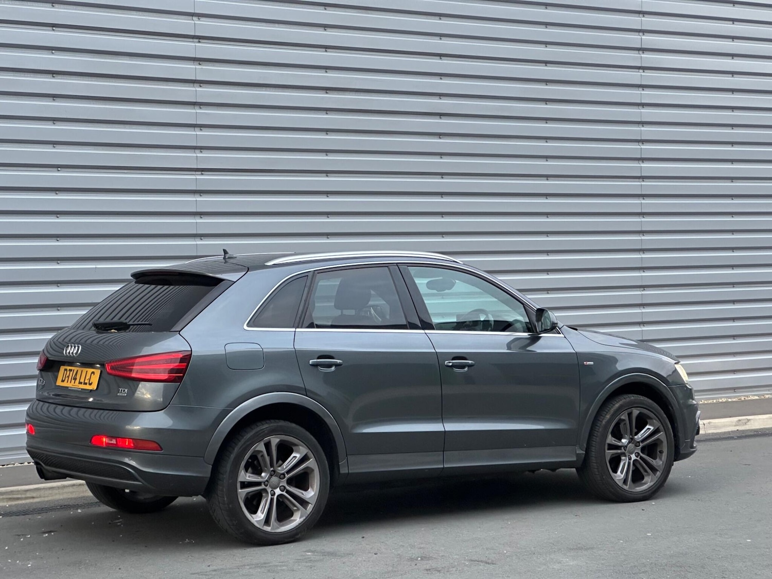 Used Audi Q3 2014 for sale - 76527695: Photo 17