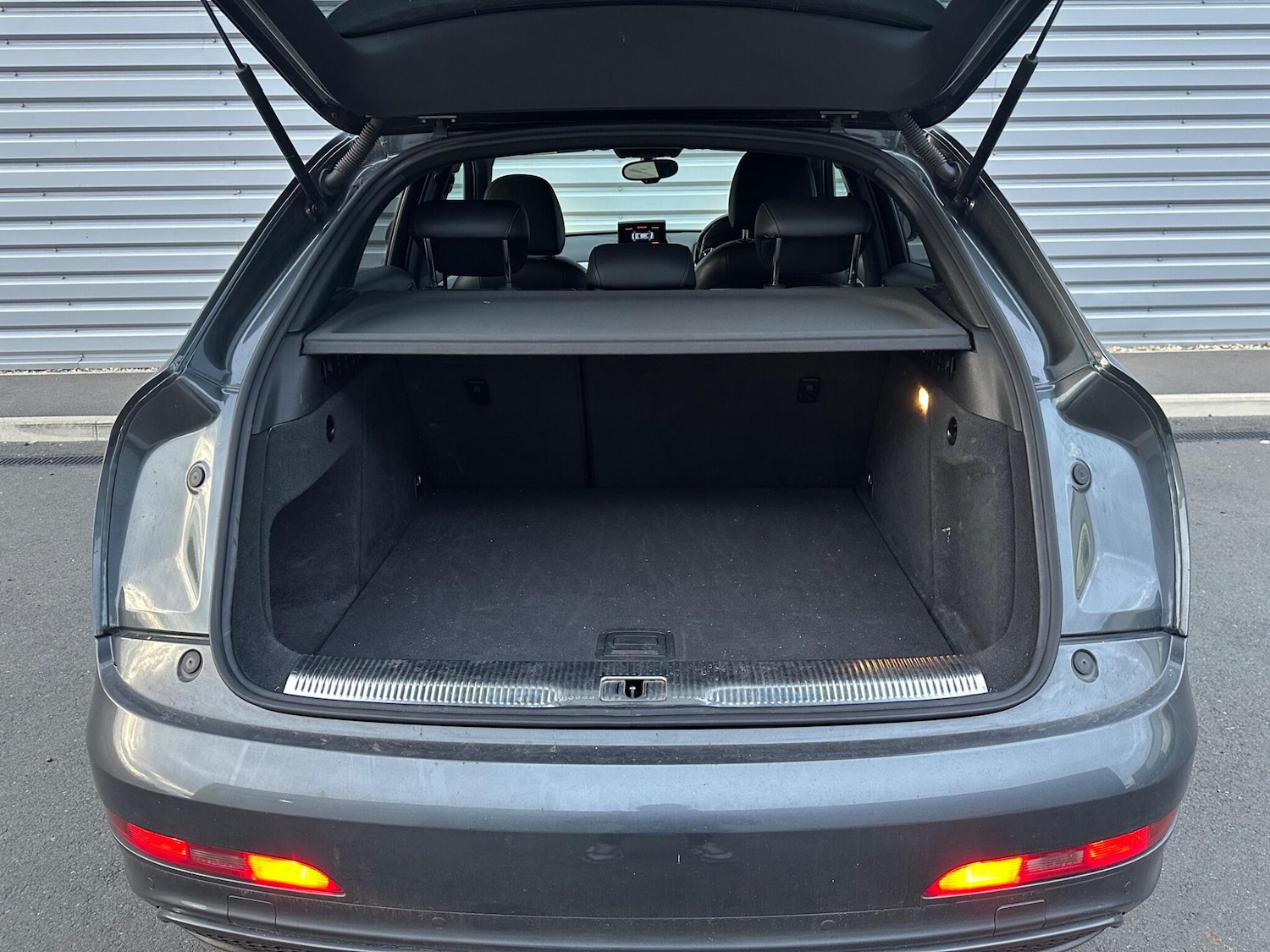 Used Audi Q3 2014 for sale - 76527695: Photo 24