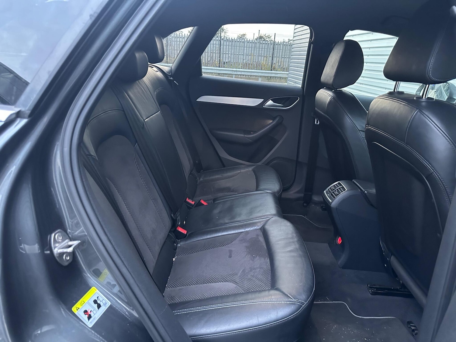 Used Audi Q3 2014 for sale - 76527695: Photo 25