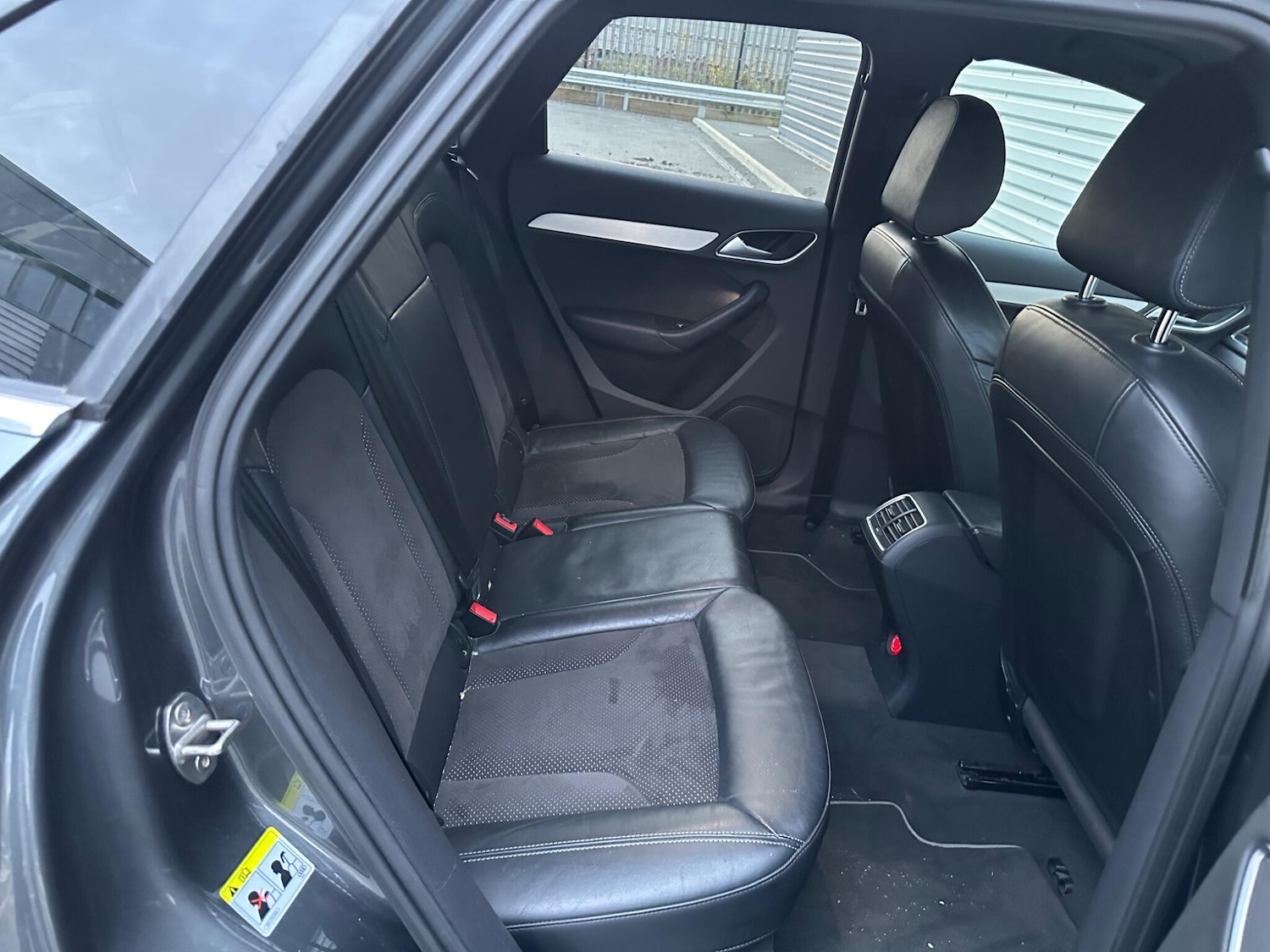 Used Audi Q3 2014 for sale - 76527695: Photo 27