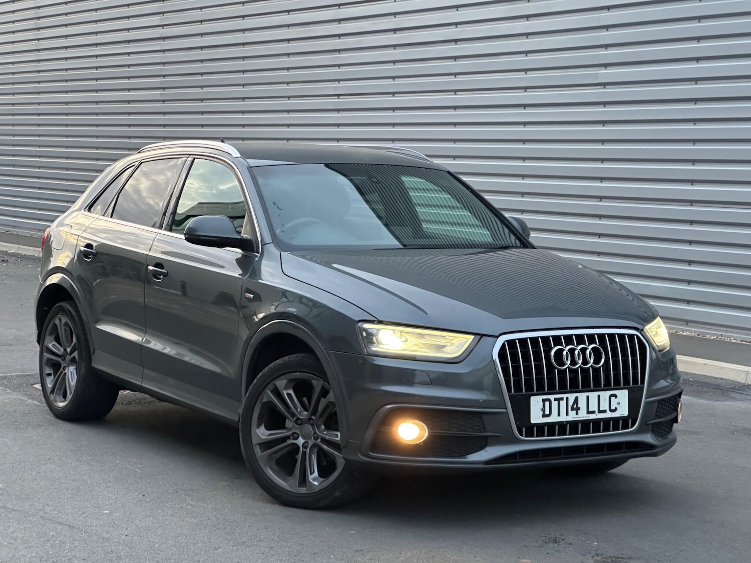 Used Audi Q3 2014 for sale - 76527695: Photo 3