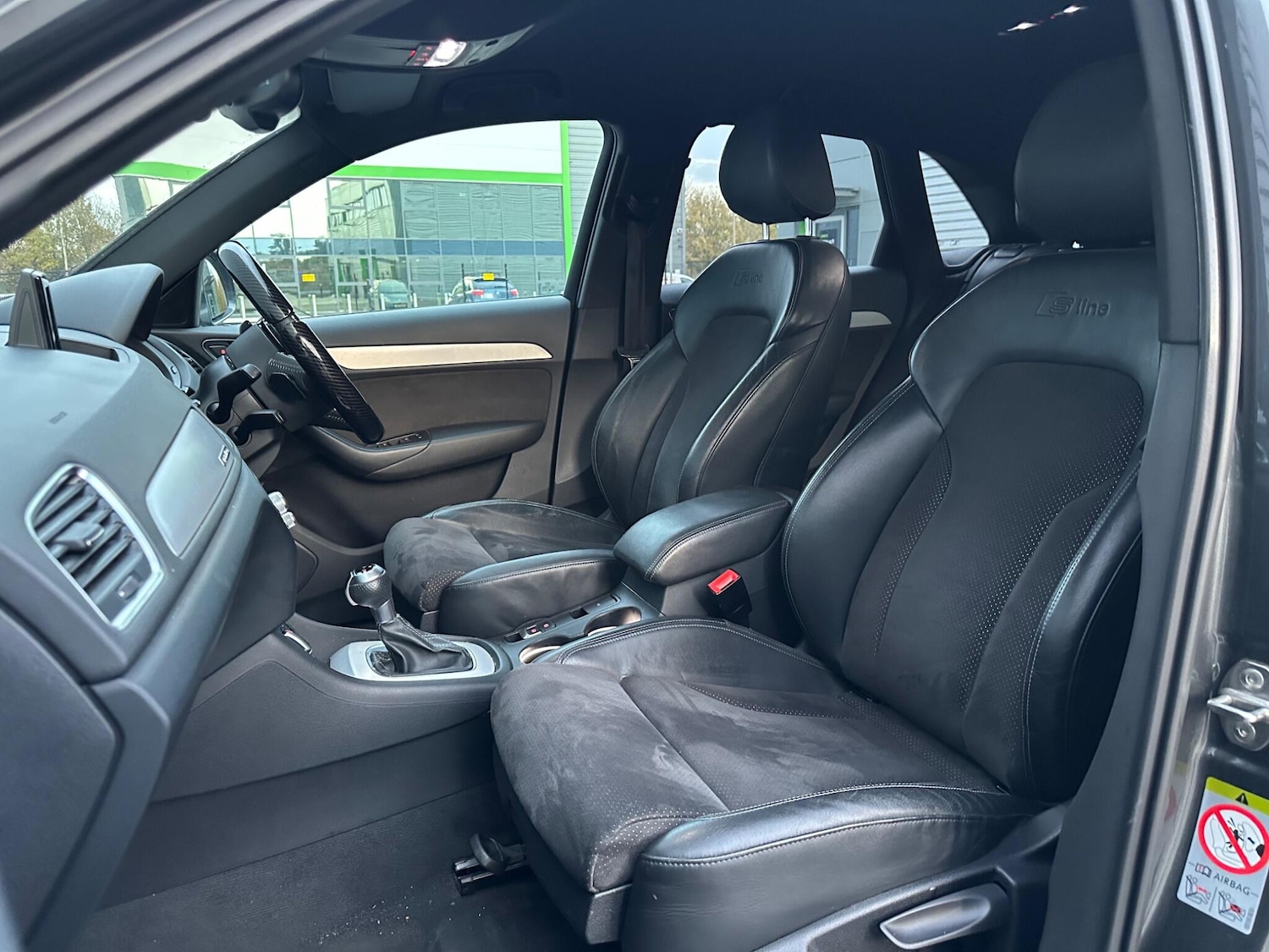 Used Audi Q3 2014 for sale - 76527695: Photo 35