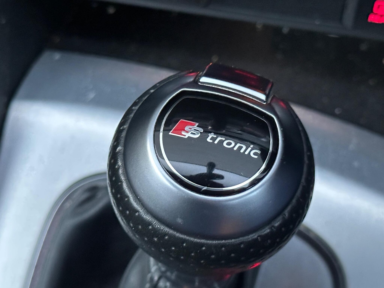 Used Audi Q3 2014 for sale - 76527695: Photo 46