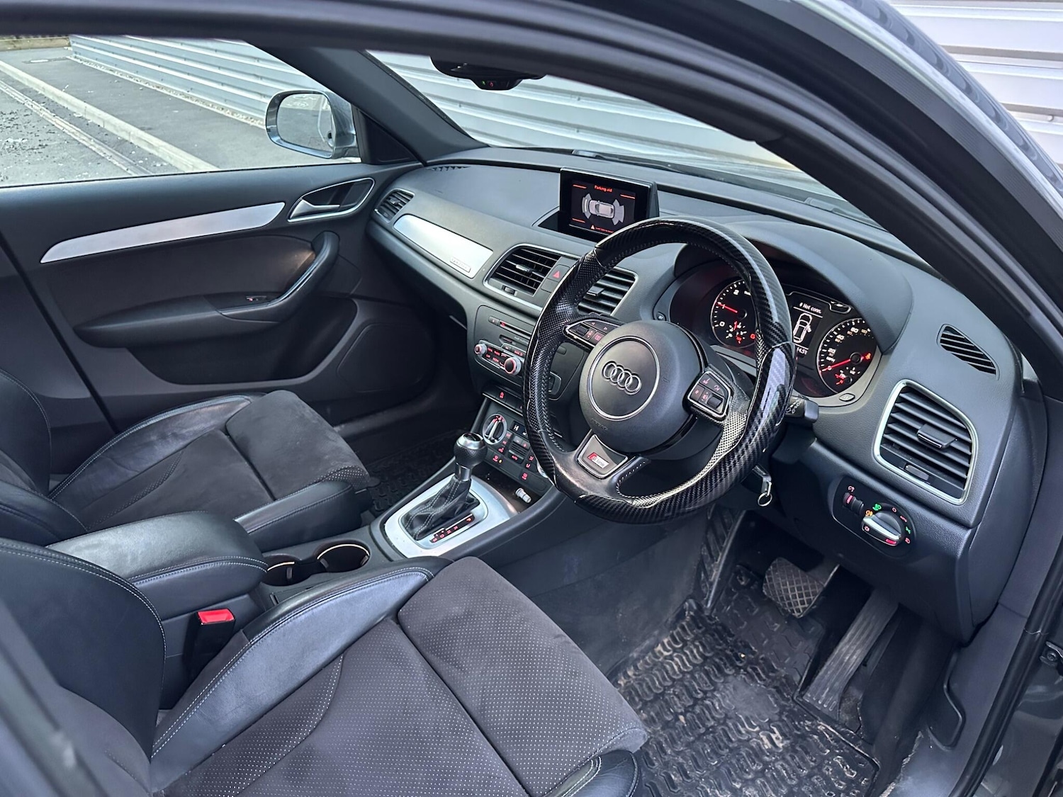 Used Audi Q3 2014 for sale - 76527695: Photo 48