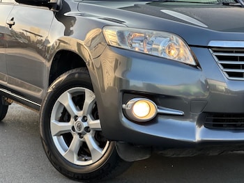 Used Toyota RAV4 2010 for sale - 79279448: Photo