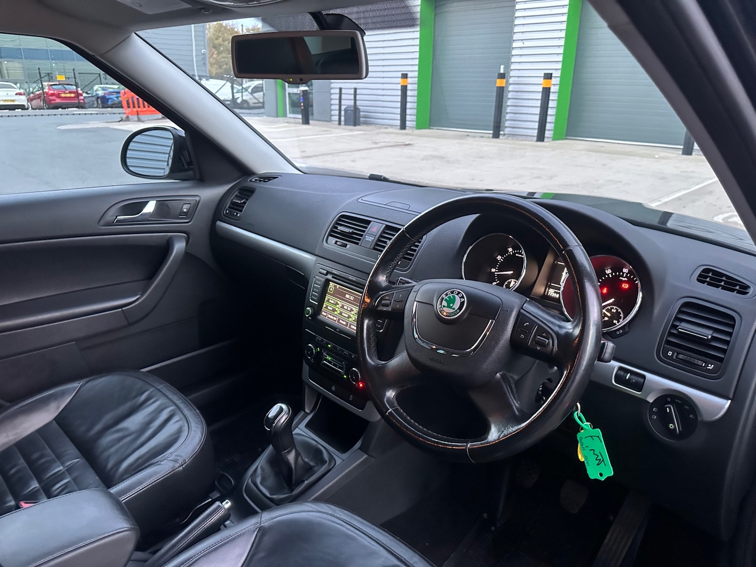 Used Skoda Yeti 2011 for sale - 77973137: Photo 38