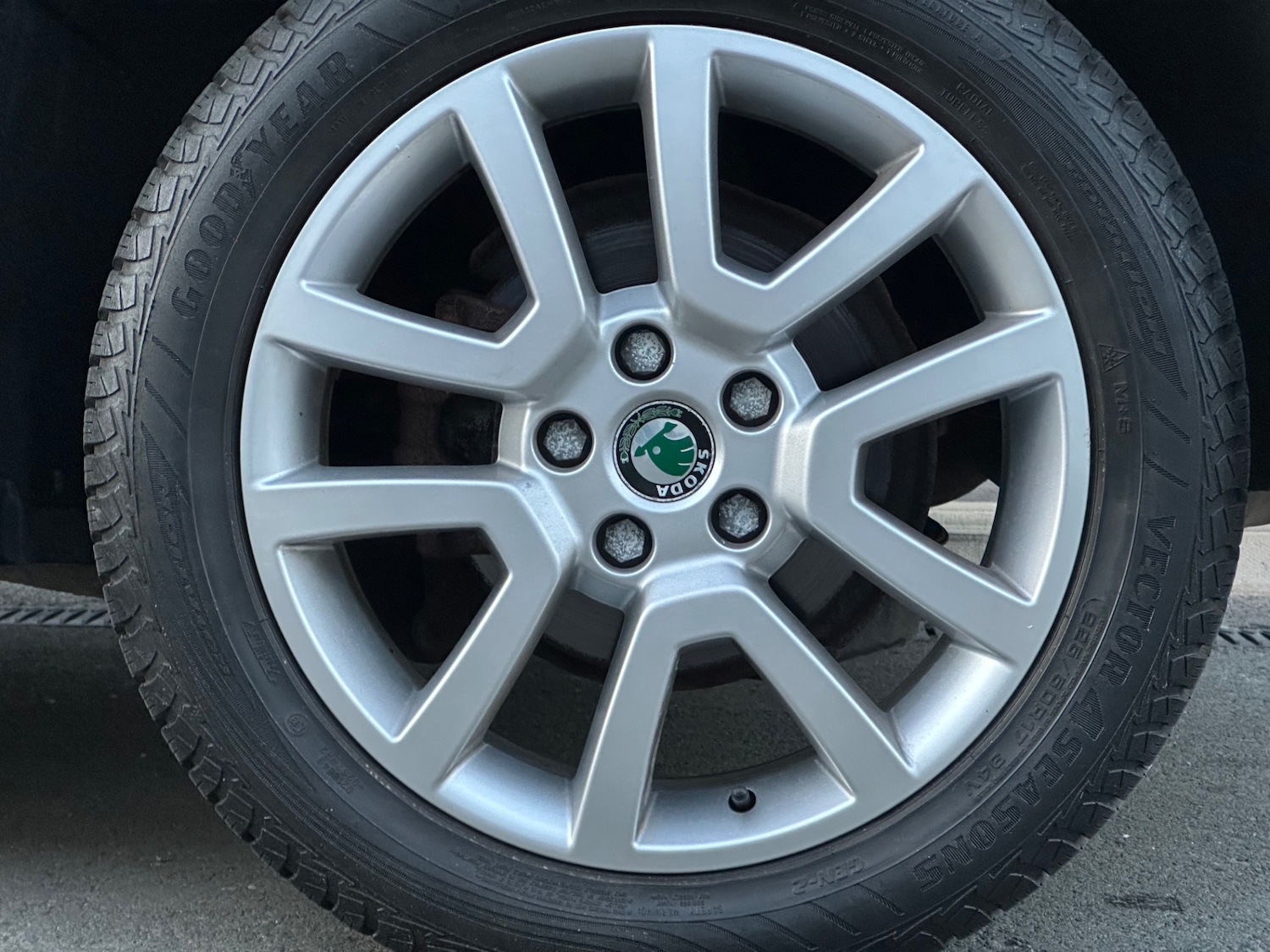 Used Skoda Yeti 2011 for sale - 77973137: Photo 9