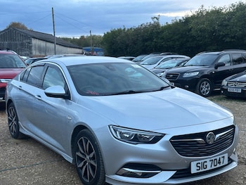 Vauxhall - Insignia