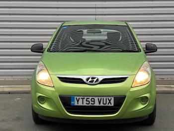 Used Hyundai i20 2009 for sale - 76239285: Photo 2