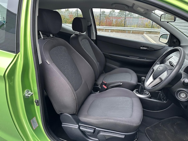 Used Hyundai i20 2009 for sale - 76239285: Photo 40