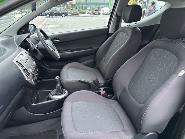 Used Hyundai i20 2009 for sale - 76239285: Photo 41