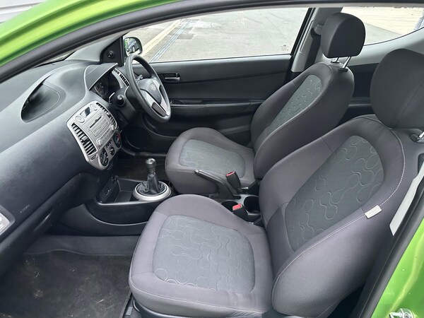Used Hyundai i20 2009 for sale - 76239285: Photo 48