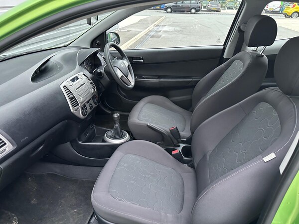 Used Hyundai i20 2009 for sale - 76239285: Photo 51