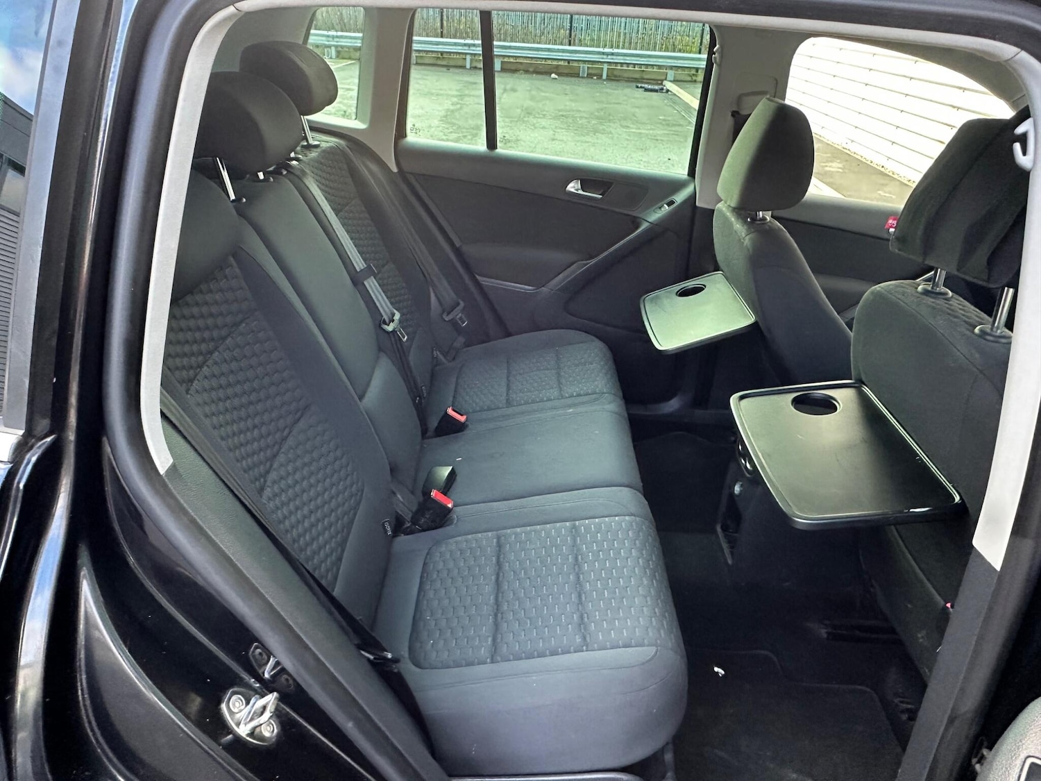 Used Volkswagen Tiguan 2011 for sale - 76886954: Photo 23