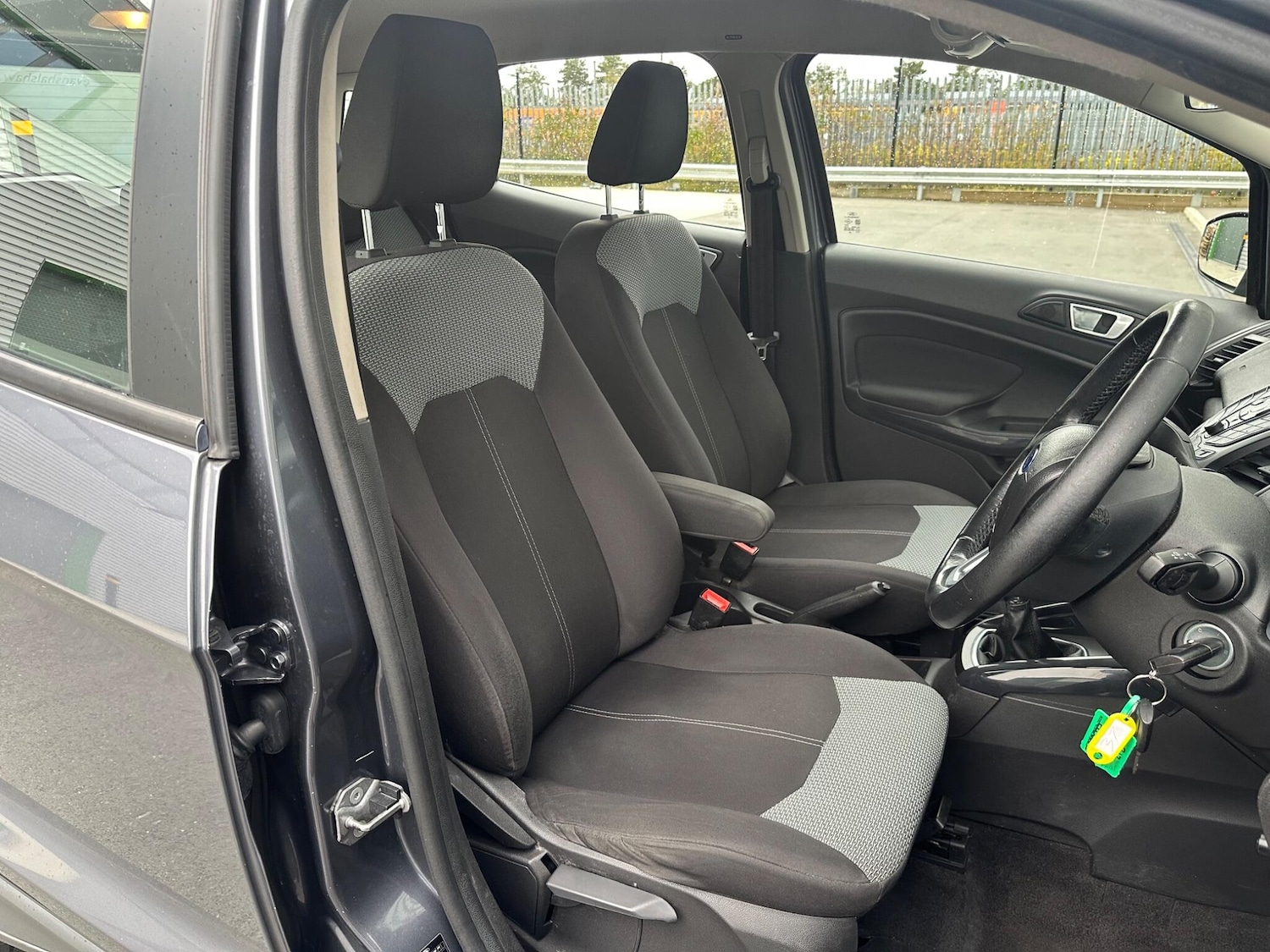 Used Ford Ecosport 2015 for sale - 76381159: Photo 23