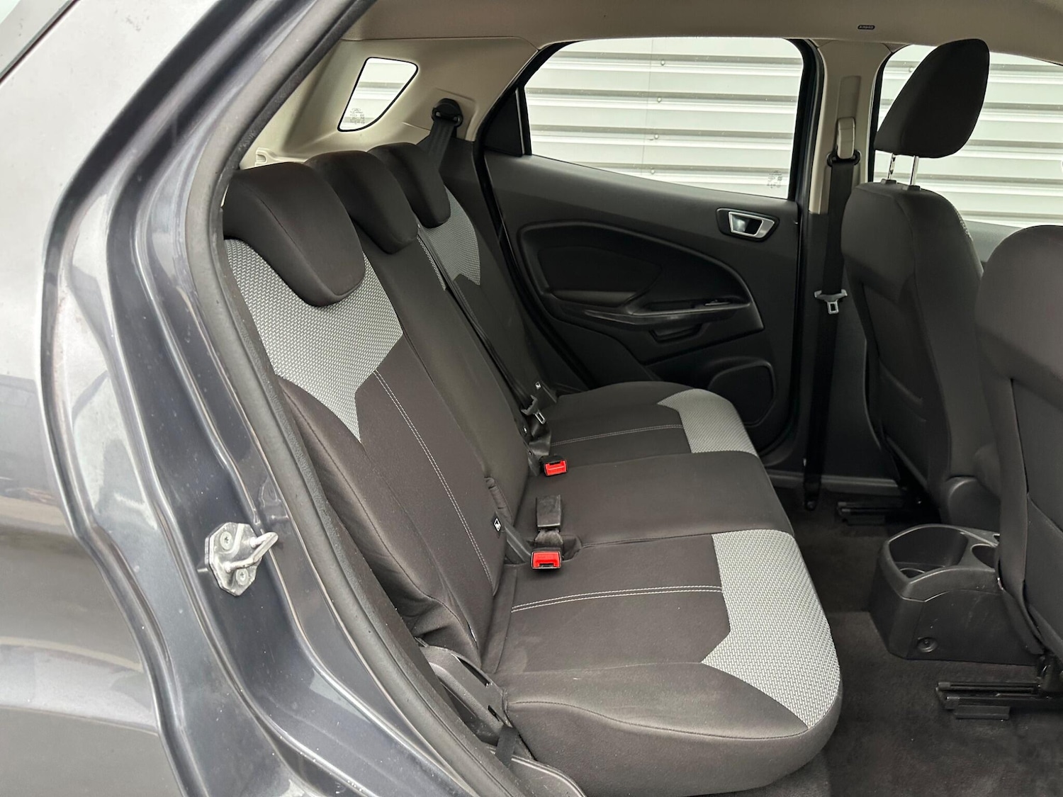 Used Ford Ecosport 2015 for sale - 76381159: Photo 32