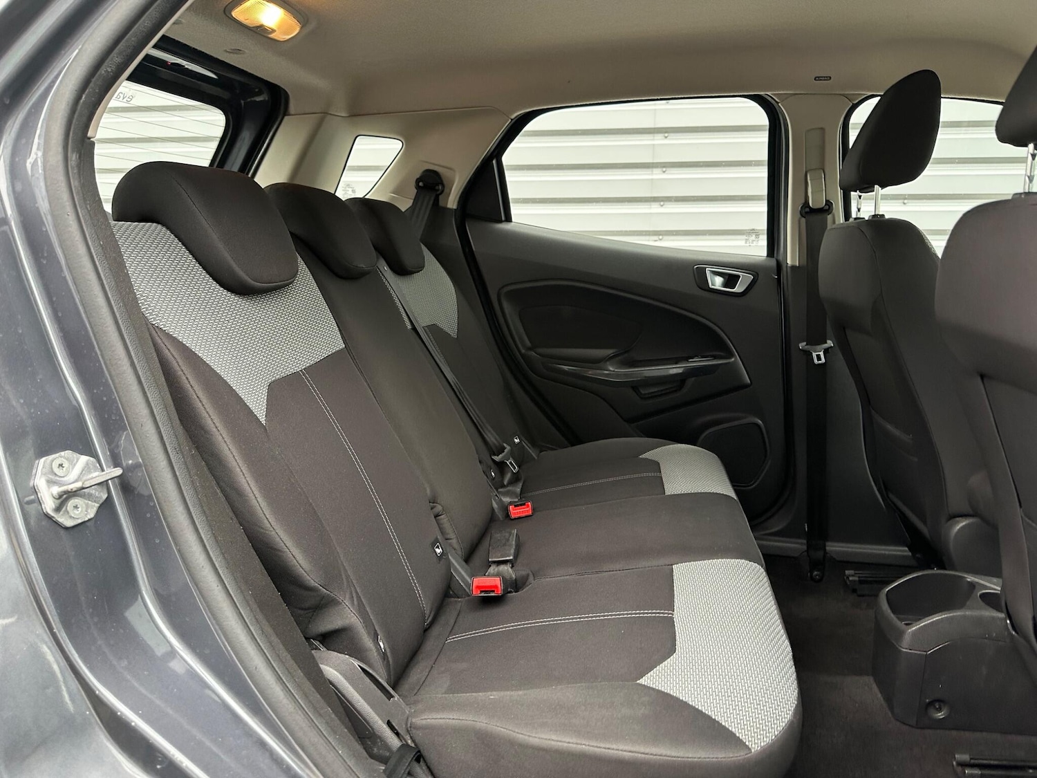 Used Ford Ecosport 2015 for sale - 76381159: Photo 33