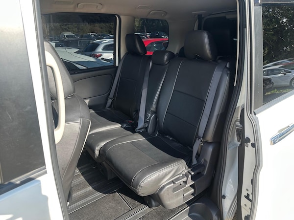 Used Nissan Serena 2025 for sale - 76094473: Photo 4
