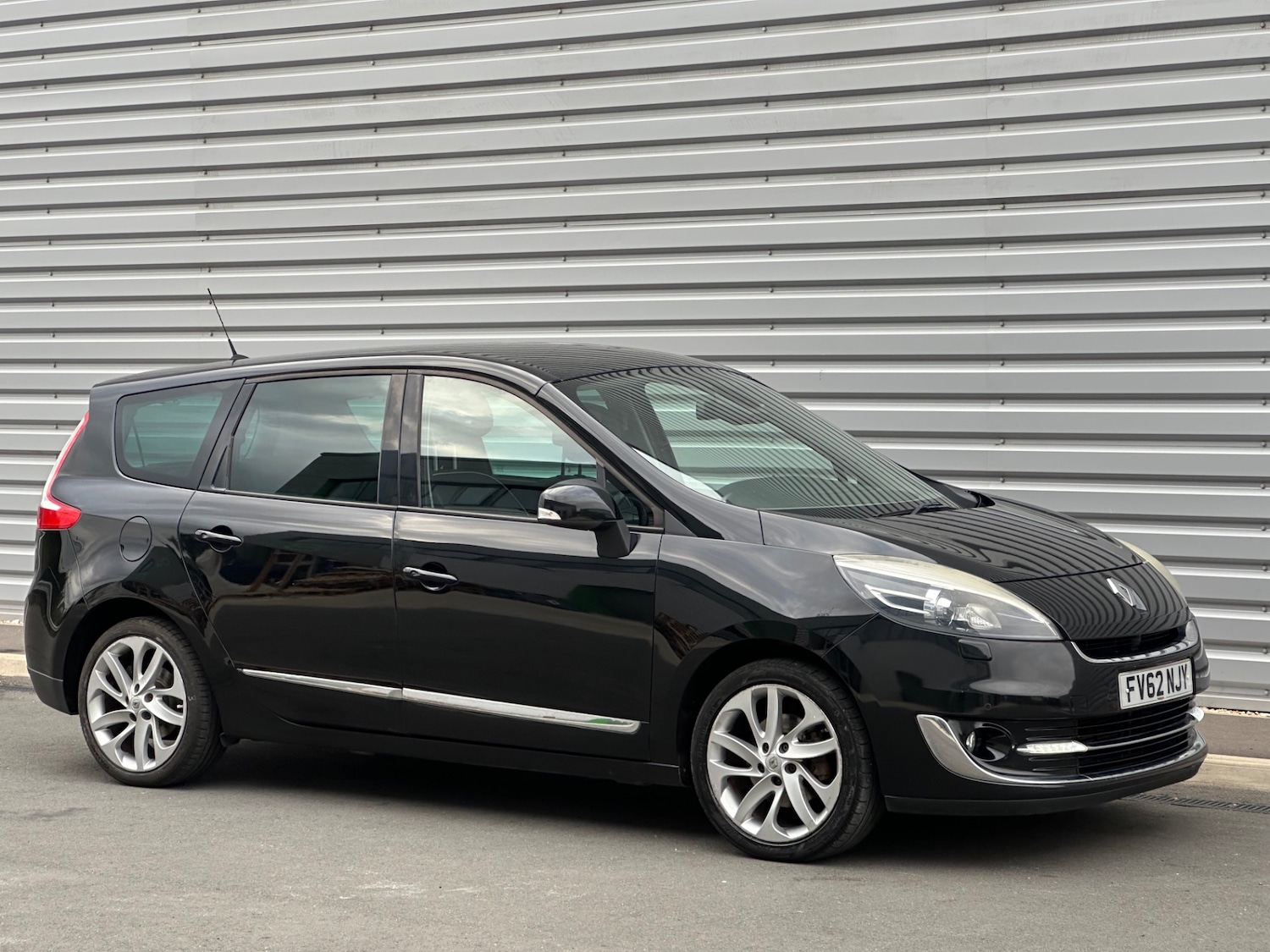 Used Renault Grand Scenic 2012 for sale - 76670952: Photo 16