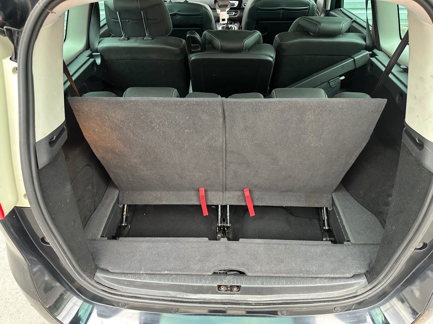 Used Renault Grand Scenic 2012 for sale - 76670952: Photo 26