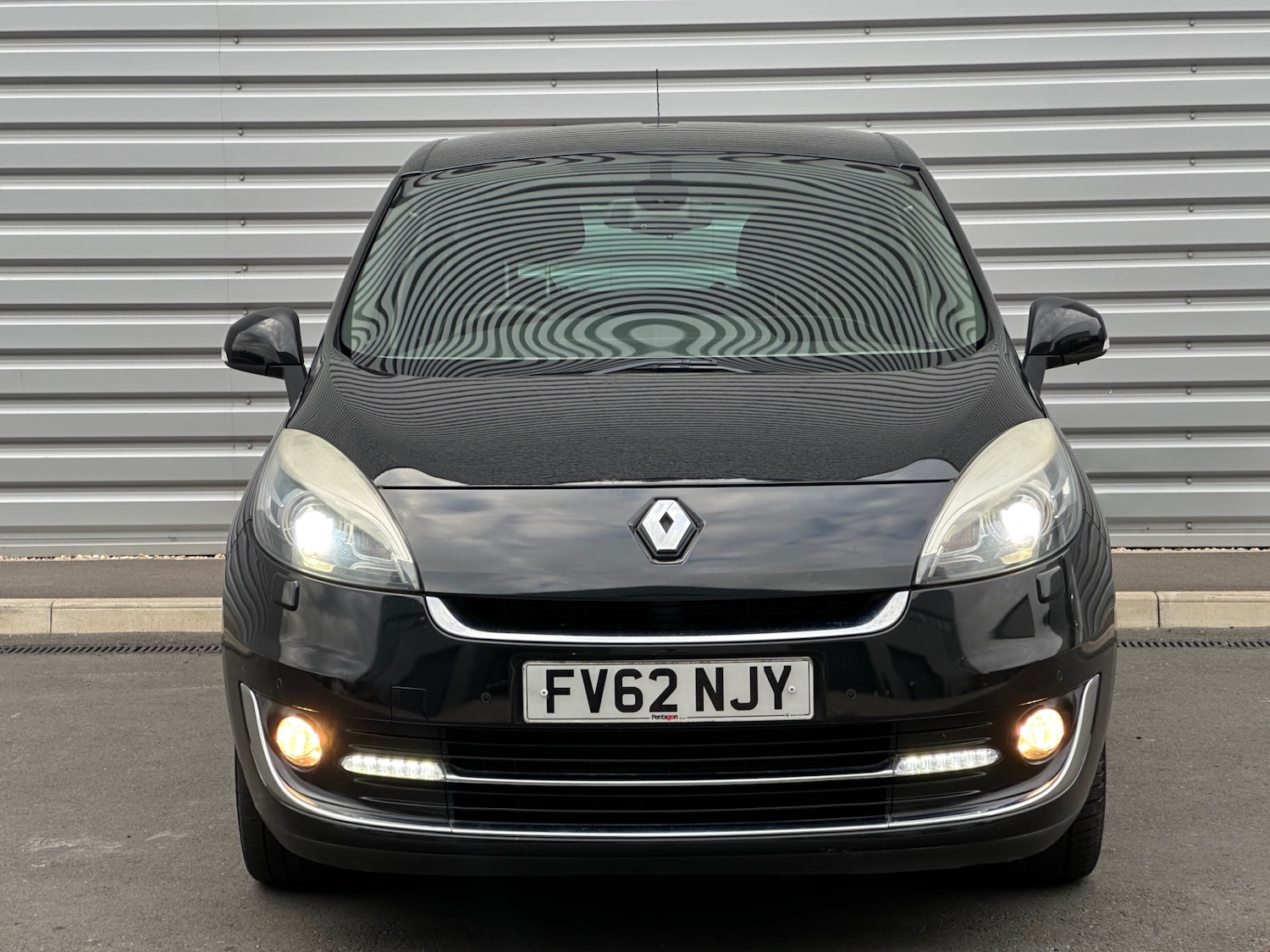 Used Renault Grand Scenic 2012 for sale - 76670952: Photo 5