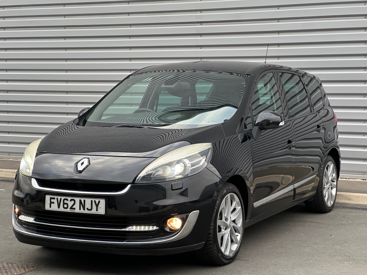 Used Renault Grand Scenic 2012 for sale - 76670952: Photo 6