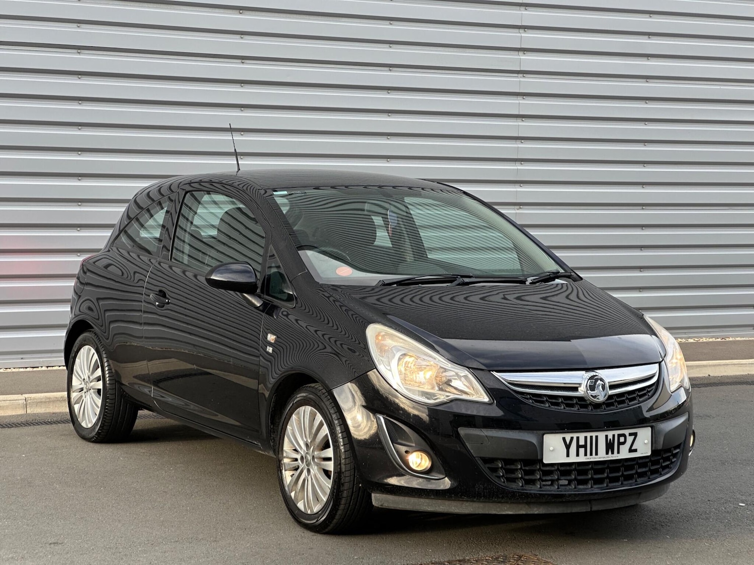 Used Vauxhall Corsa 2011 for sale - 76175029: Photo 3