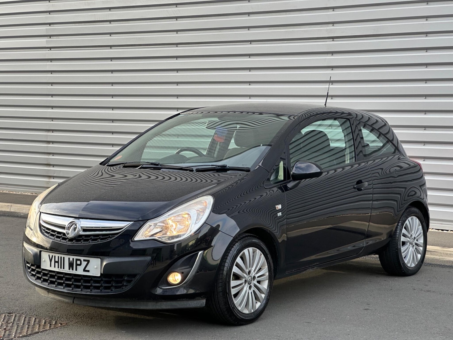 Used Vauxhall Corsa 2011 for sale - 76175029: Photo 4